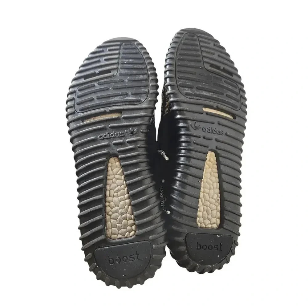 Adidas Yeezy Boost Sneakers Size 9.5 - Picture 5 of 9